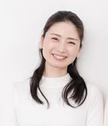 笑顔がかわいい日野さりあ
