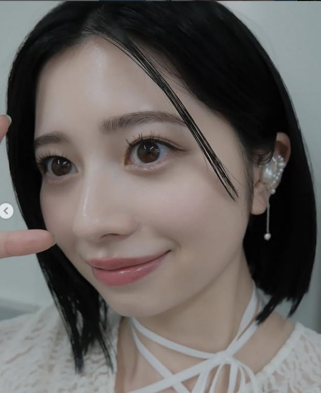 桜田ひよりの顔のアップ画像