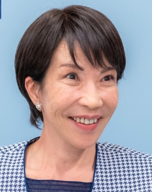 笑顔が素敵な高市早苗
